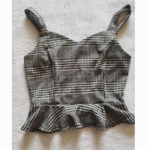 Blāshe Houndstooth Plaid top